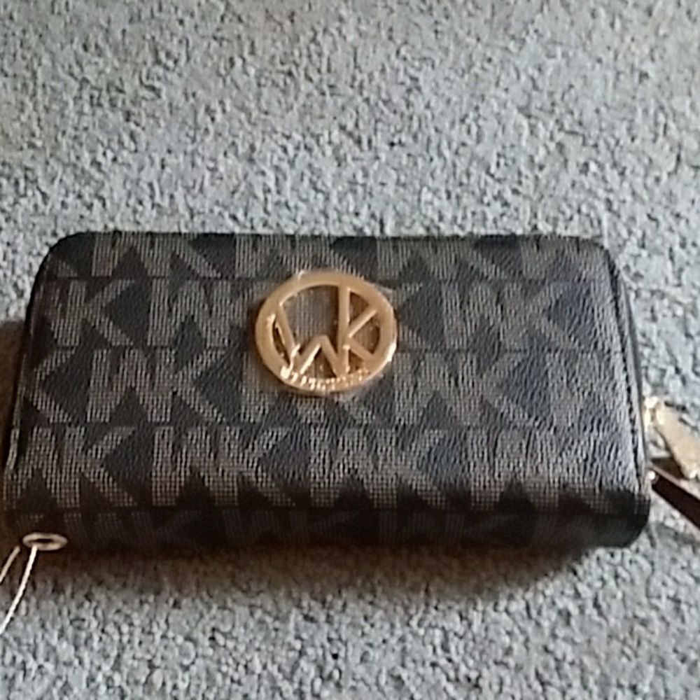Wendy keen wallet